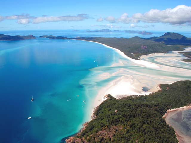 private boat tour whitsundays